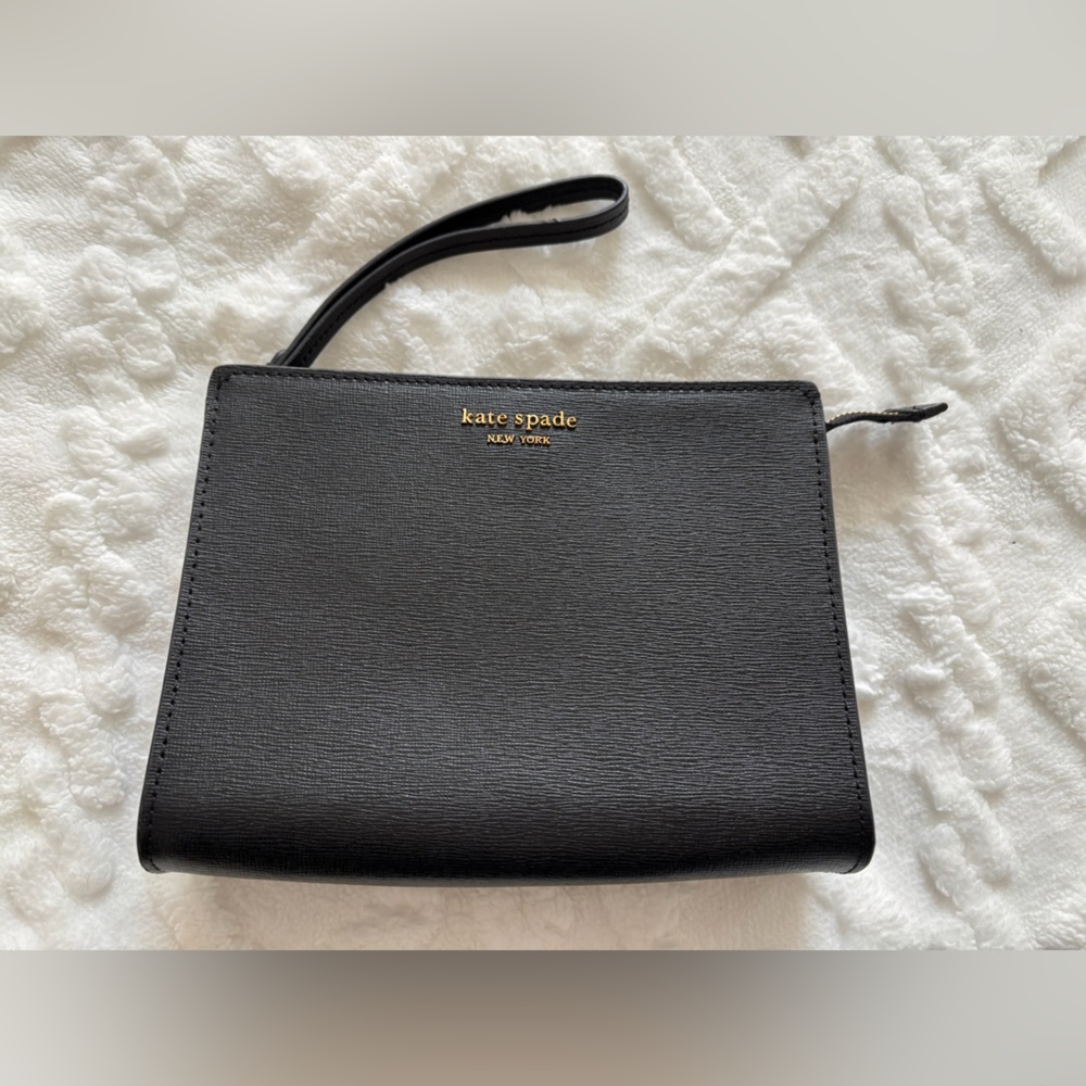 Kate Spade Morgan gusseted wristlet ￼